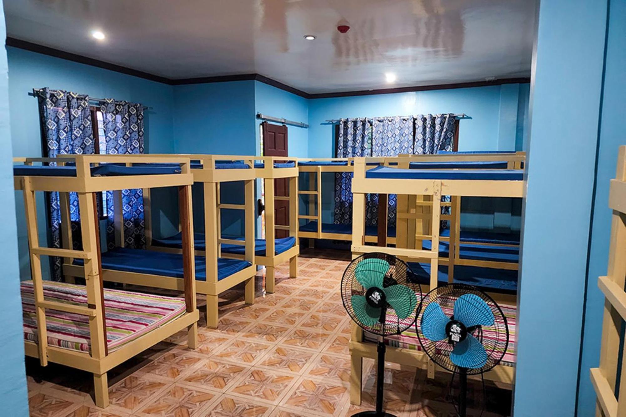 Mjs Campsite And Mountain Resort Balilihan Rum bild